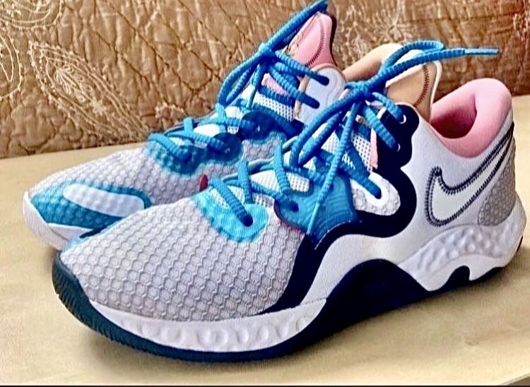 NIKE LOONEY TUNES SHOES