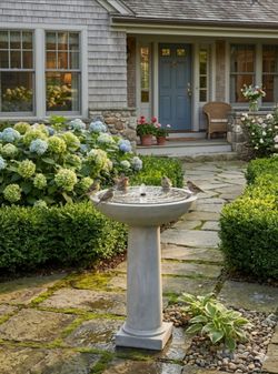 Campania Cirrus Birdbath Fountain in Cast Stone FT-246