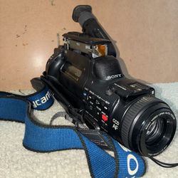 Sony Video Camera Recorder CCD-FX410 (not working) & bag