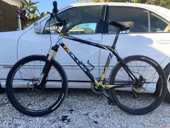 Full carbon, perfect condition, BLUE Competition bicycles,