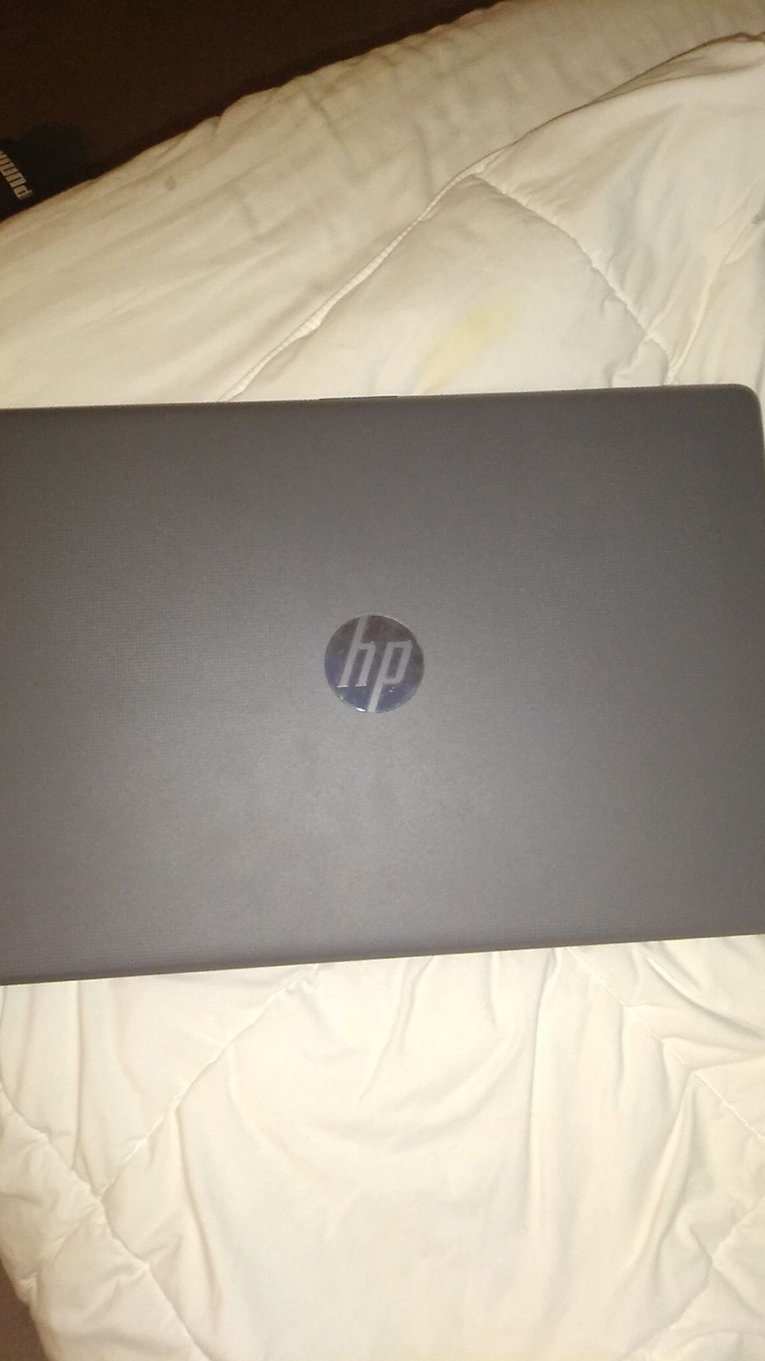 Hp 17" 7th gen . Windows 10. Almost mint condition.