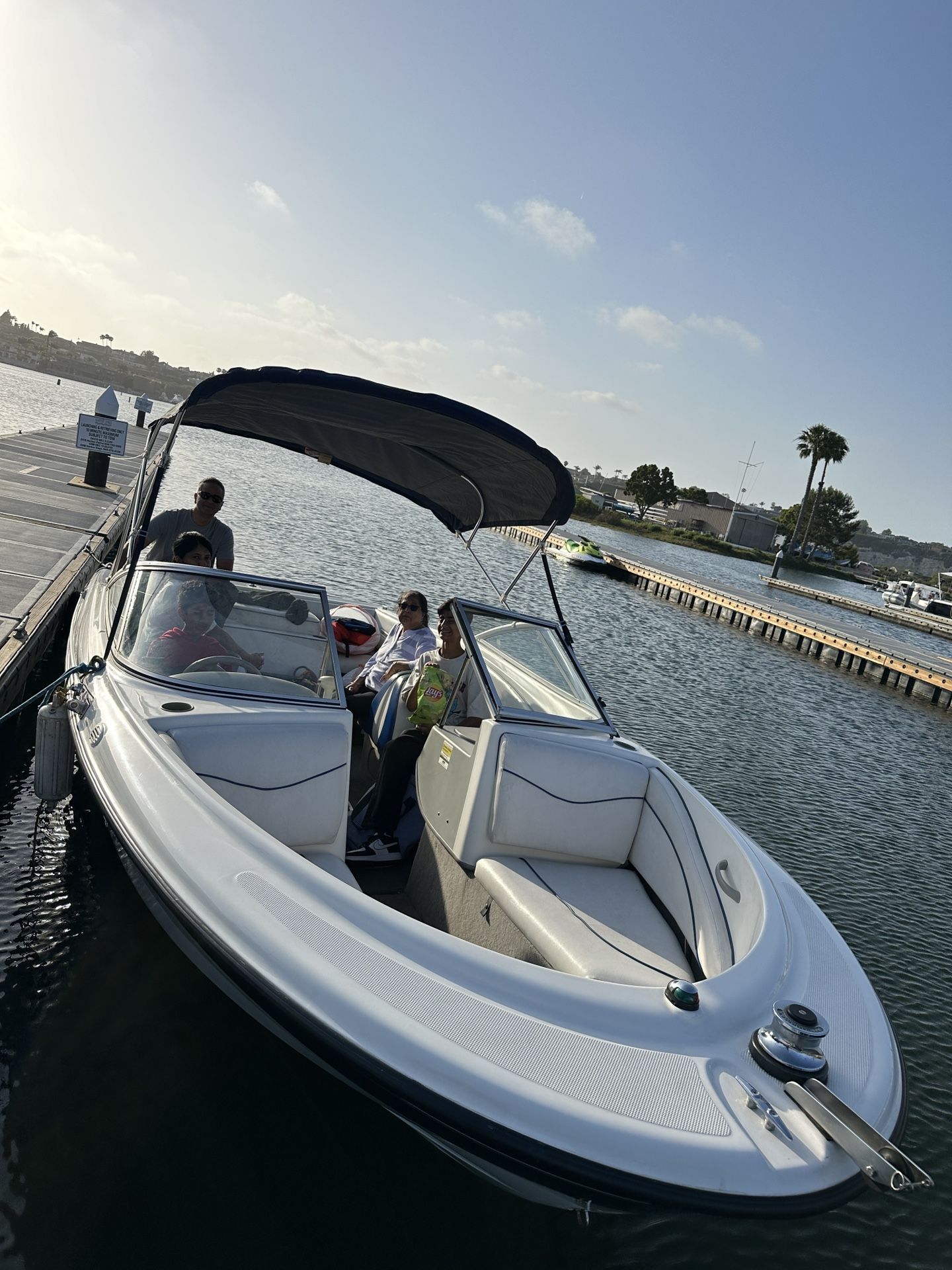 2006 Bayliner 215br