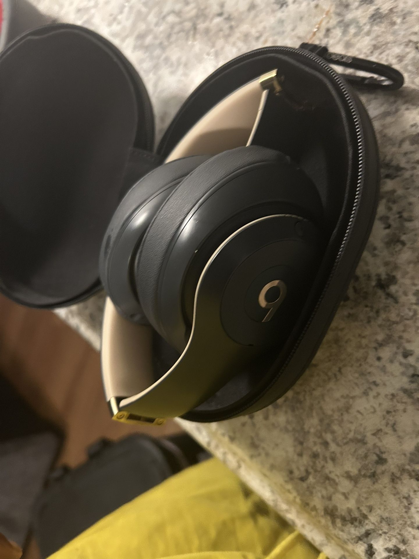Studio Beats 3 