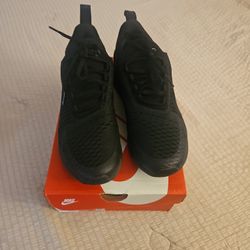 Nike Air Max 270