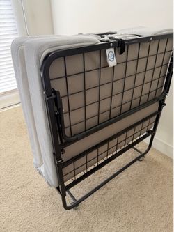 ROLL OUT BED  with 4.5 INCH MATTRESS