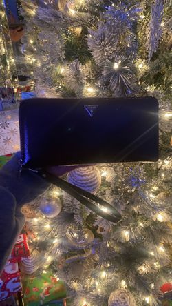 Guess Wallet
