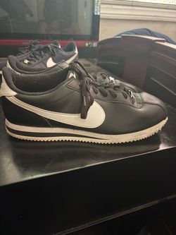 Black Nike Cortez