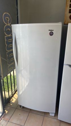 WHIRLPOOL REFRIGERATOR