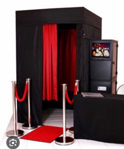 Enclosed Photo Booth set