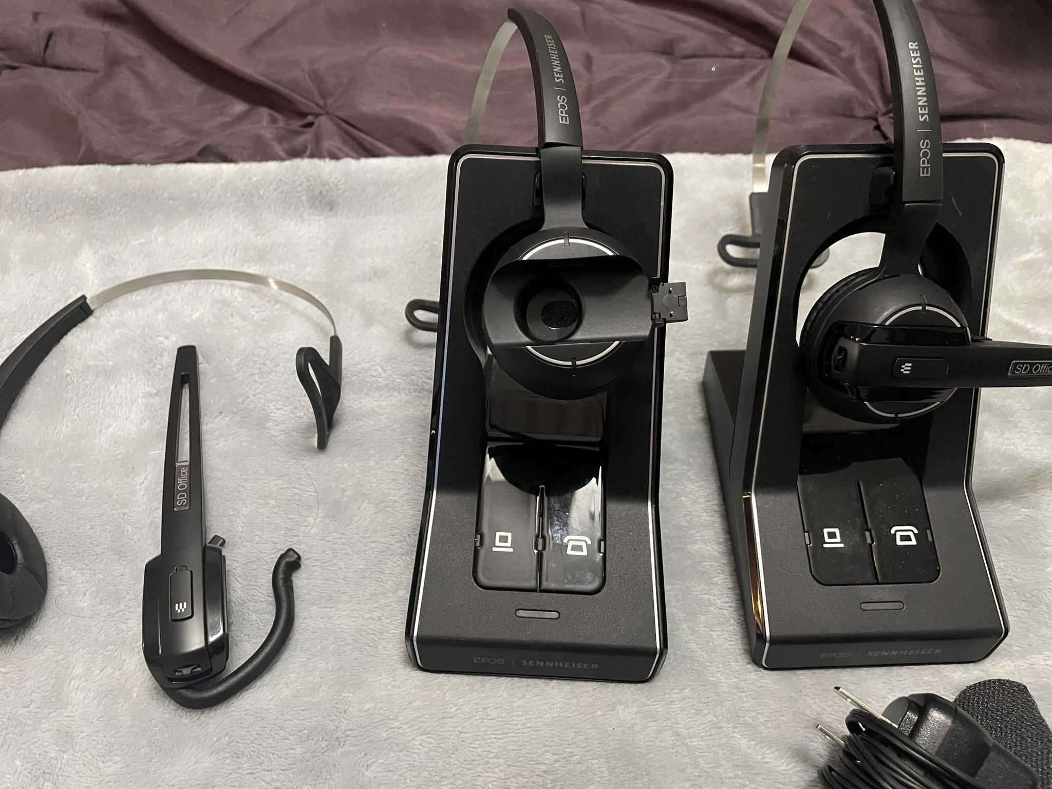 Sennheiser Bluetooth headset, Amazon Echo, Keyboard