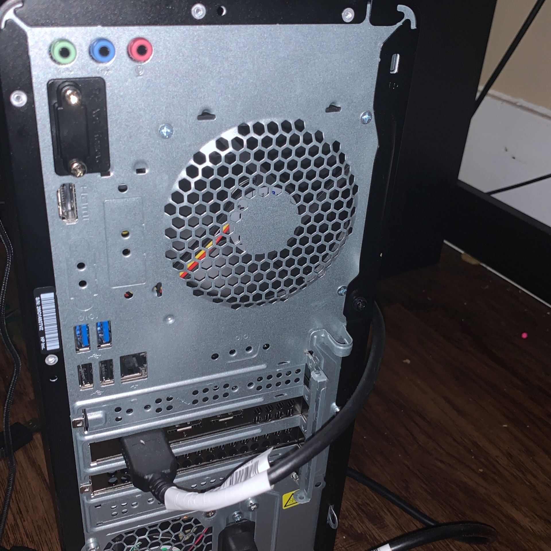 HP pavilion gaming Desktop PC With 60hz Gaming Monitor