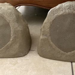 Ion outdoor Rock 2 bluetooth speakers - Set of 2