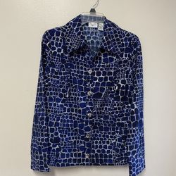 Women’s CHICO’S Zynergy Polyester/Spandex Long Sleeve Button Down Thin Lightweight Shirt… Size 0 =Small/4