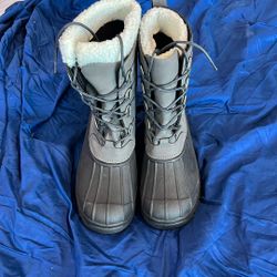 Men’s Snow Boots New, Never Worn Size 12