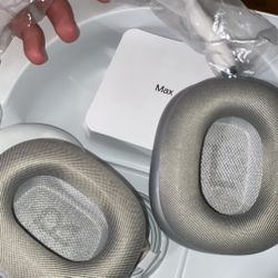 Airpod maxes