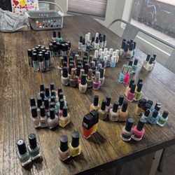 Huge Nail Polish Collection - READ FULL AD