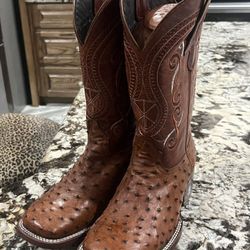 Botas