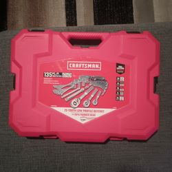 BRAND NEW CRAFTSMAN "153 PIECE" SET WITH LIFETIME WARRANTY 💯