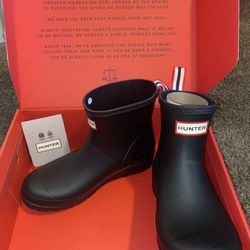 Rain Boots Hunter Size 6 