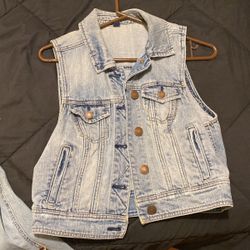Women’s Jean Vest