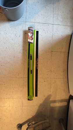Golds gym hanging bar