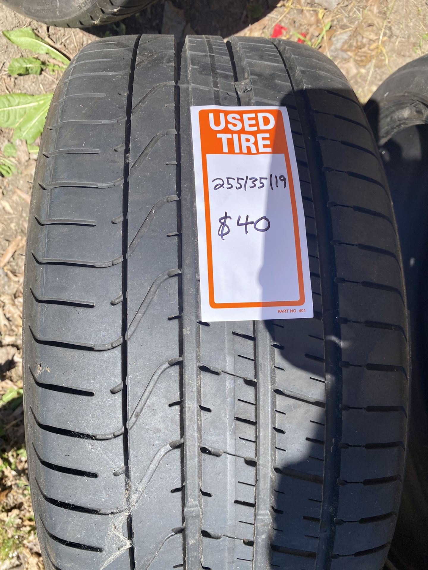 Used tire 80% tread