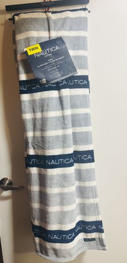 New Nautica Twin Size Blanket 