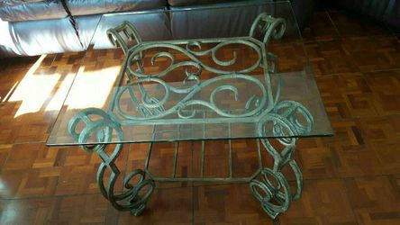 Glass/iron end table great condition