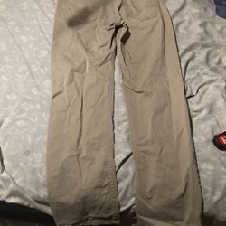 Tan Levis 514 straight leg jeans