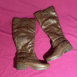 Brown Women’s Boot Size 7