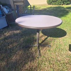 COMMERCIAL GRADE CLASSIC CAFE TABLE - 36" X 36"