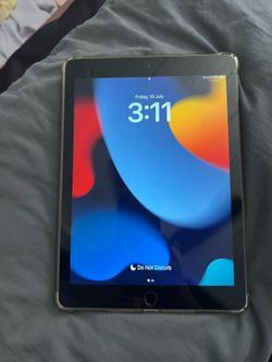 iPad 6th generation 32GB