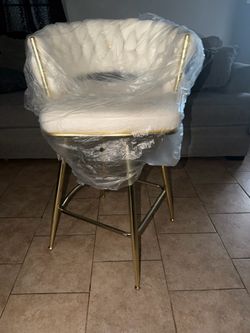Vanity chair