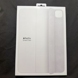 Brand New Factory Sealed White iPad Pro M4/M5 11” Smart Folio – Serious Buyers Only