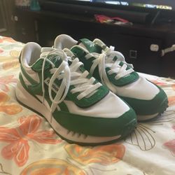 4. Reebok Men’s Shoes (US 8, Green) – Lightly Worn