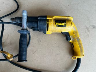 Dewalt DW505 Drill