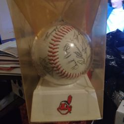 Cleveland Indians Mug And Replica Signed Ball