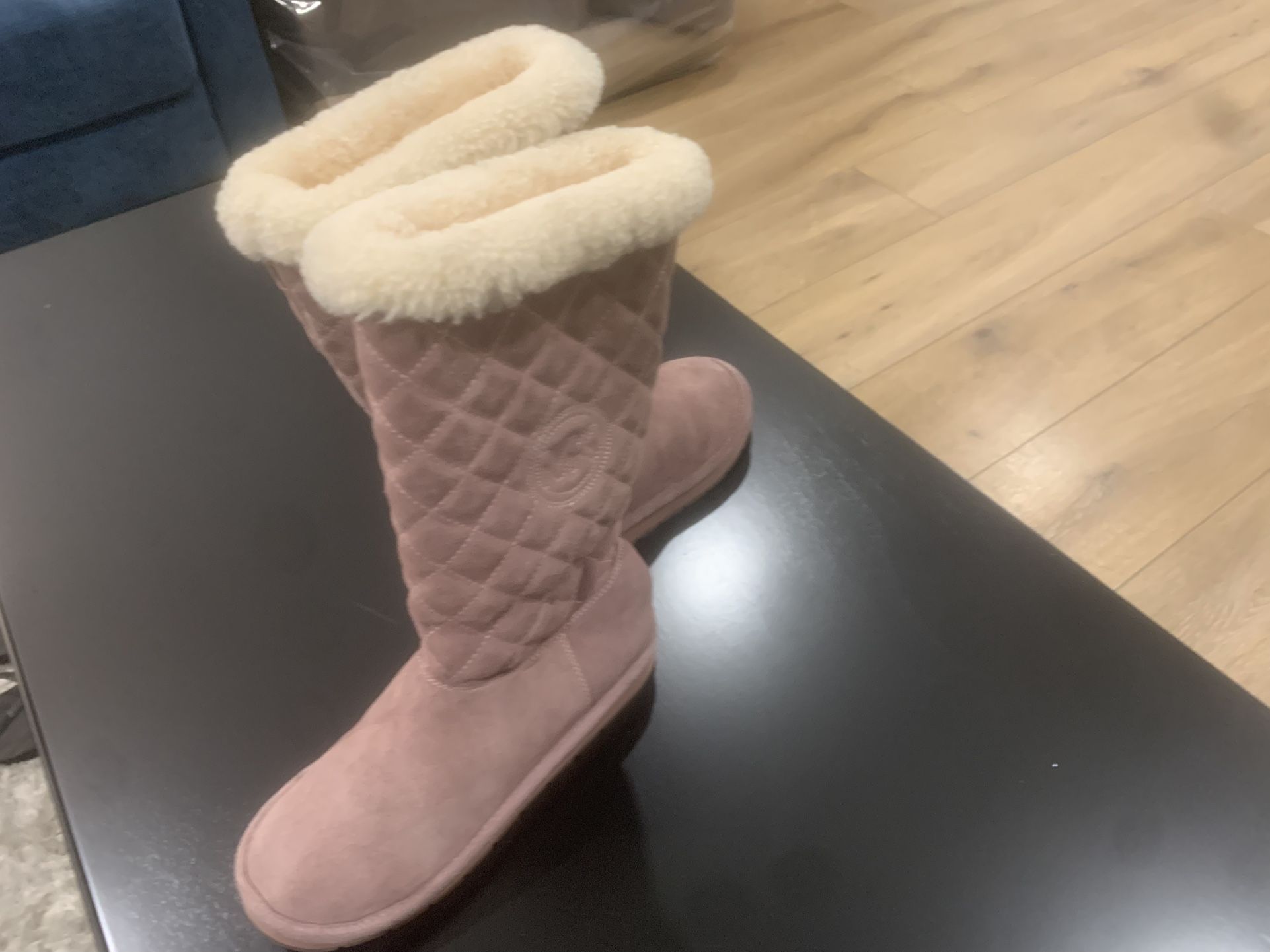 MK  PINK LEATHER QUILTED SHEEP WOOL LINED BOOTS