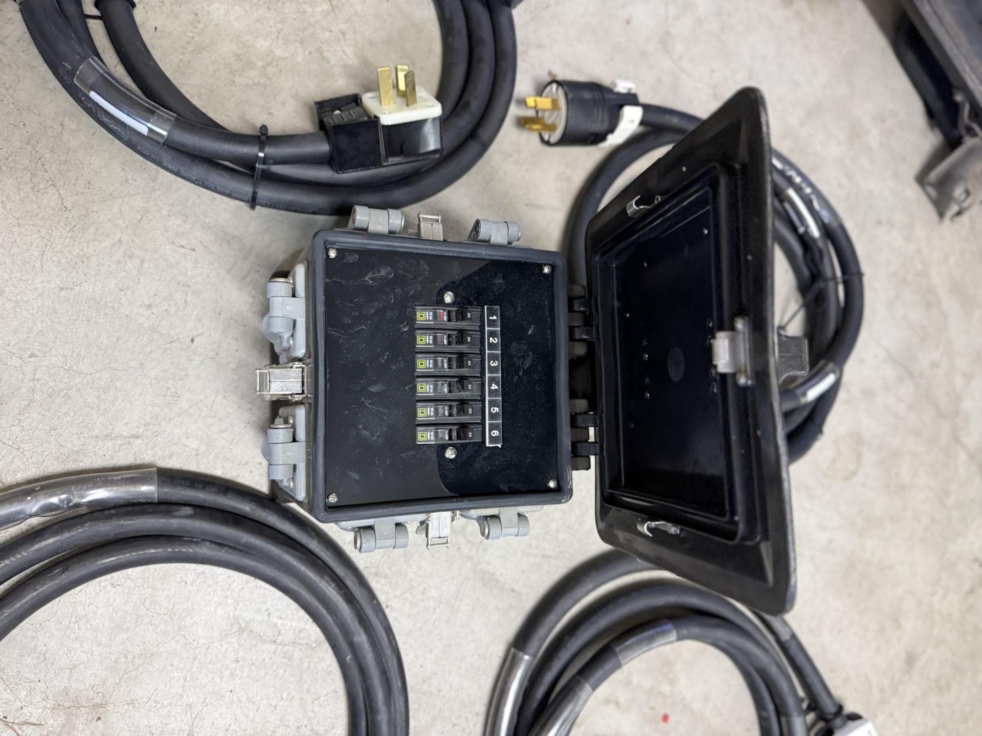 Power Distribution Box