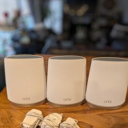 Orbi Wifi 6 router 750 with 2 satellites 