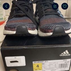 Adidas UltraBoost 