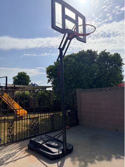 Basketball hoop