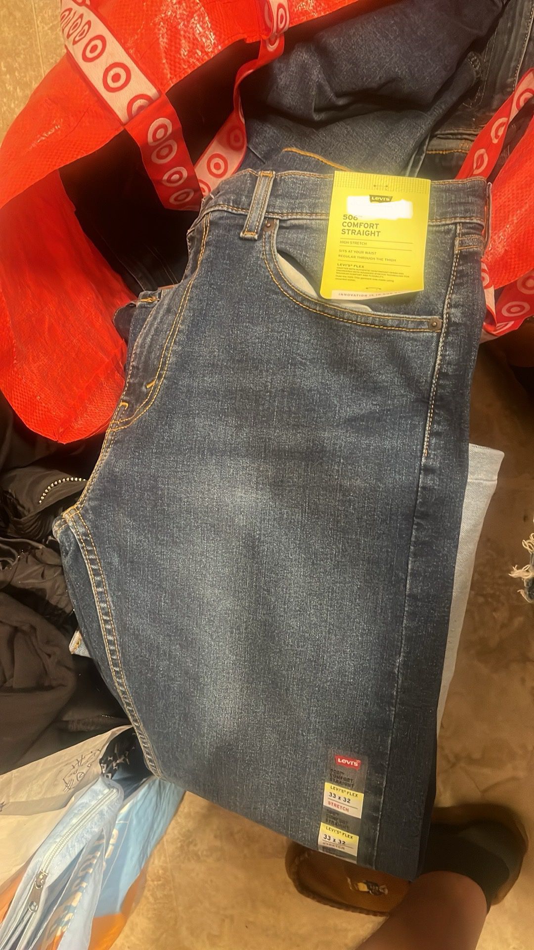 Levi  506 Straight Comfort Fit Jeans
