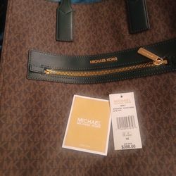 . Brand new Michael Kors large bag