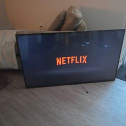 3 Smart TVs No remote 