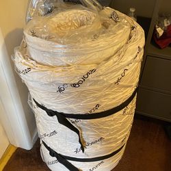 King Size Memory Mattress $300