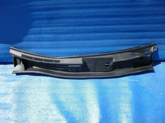 10 11 12 2010 2011 2012 LEXUS HS HS250H FRONT WINDSHIELD COWEL PANEL FENDER SEAL 55751 75020