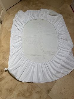 Newpoint Home Fashions Full Size Quilted Mattress Pad / Protector