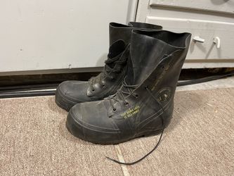 Military extreme cold weather, Mickey Mouse boots