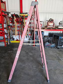 8 FT Ladder Werner used